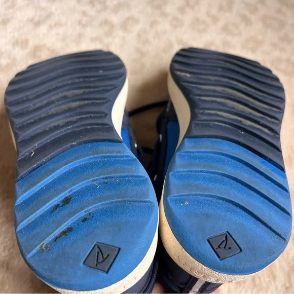 Kids Sperry navy blue boat shoes (size 14.5) - Picture 8 of 9